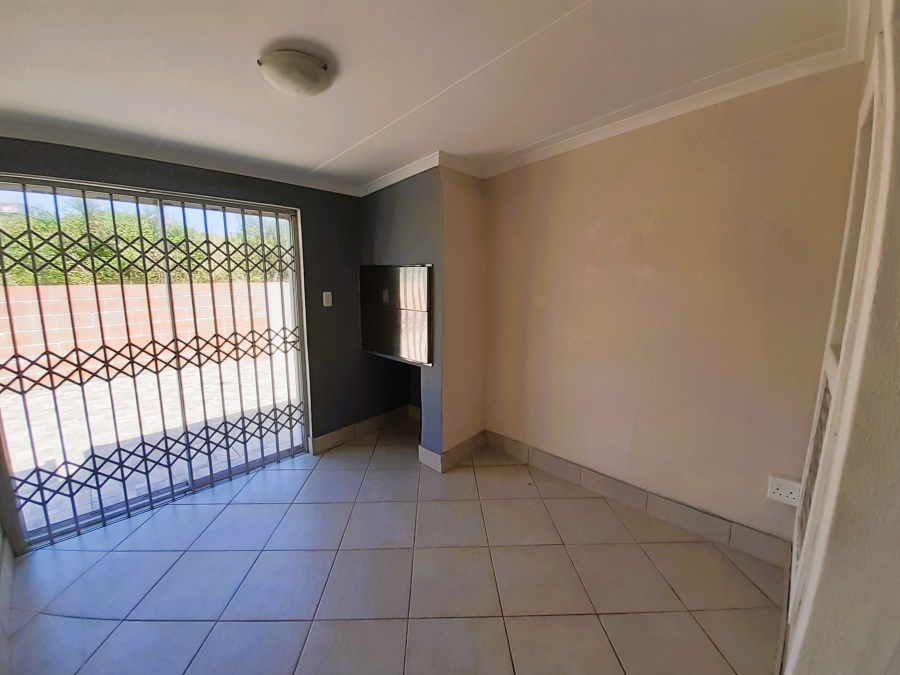 4 Bedroom Property for Sale in Paradise Beach Eastern Cape